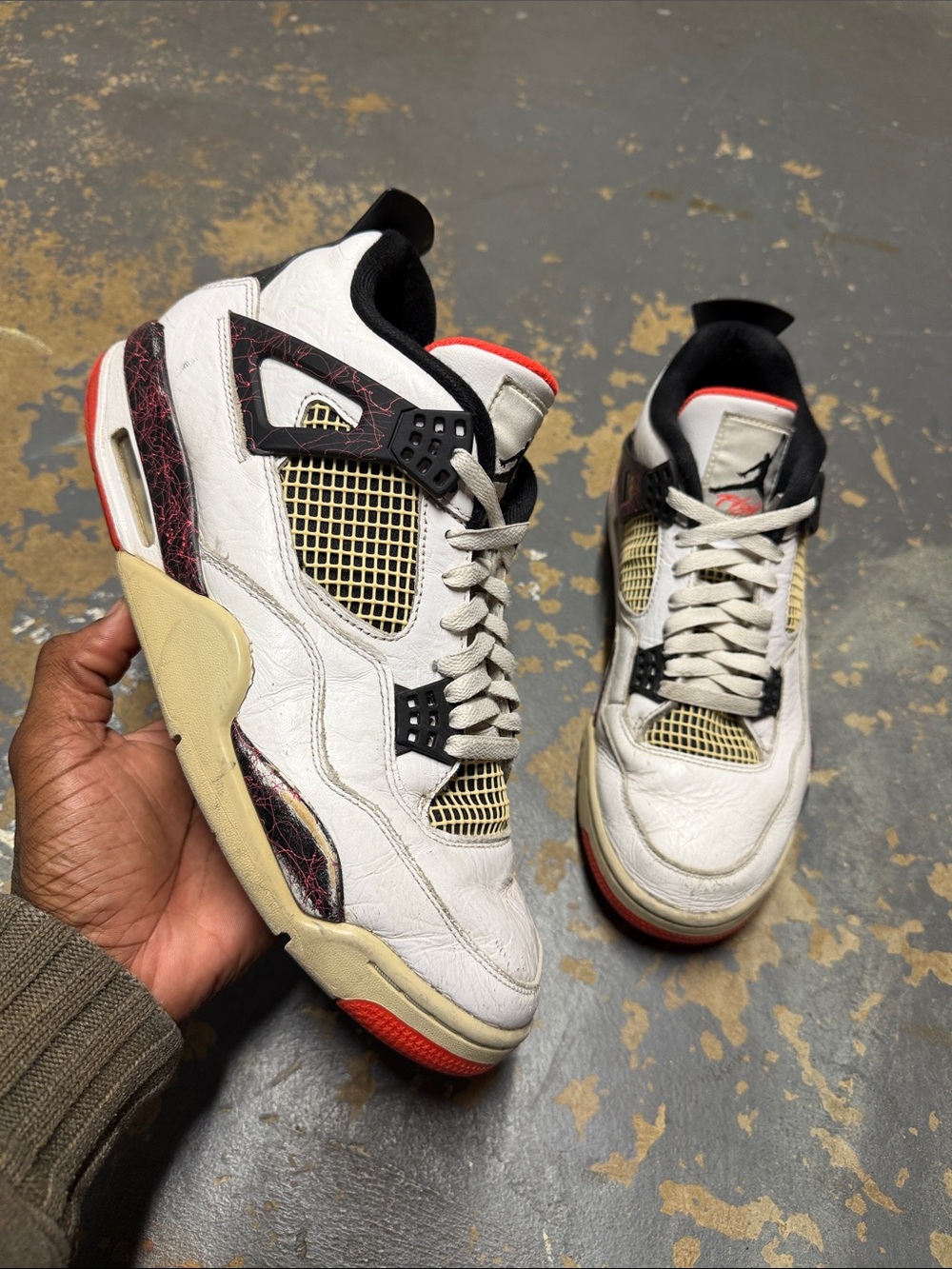 Jordan 4